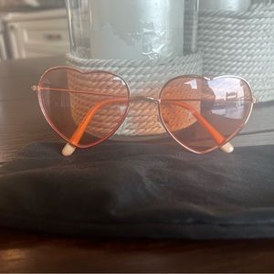 Heart-Shaped Wire Sunglasses
